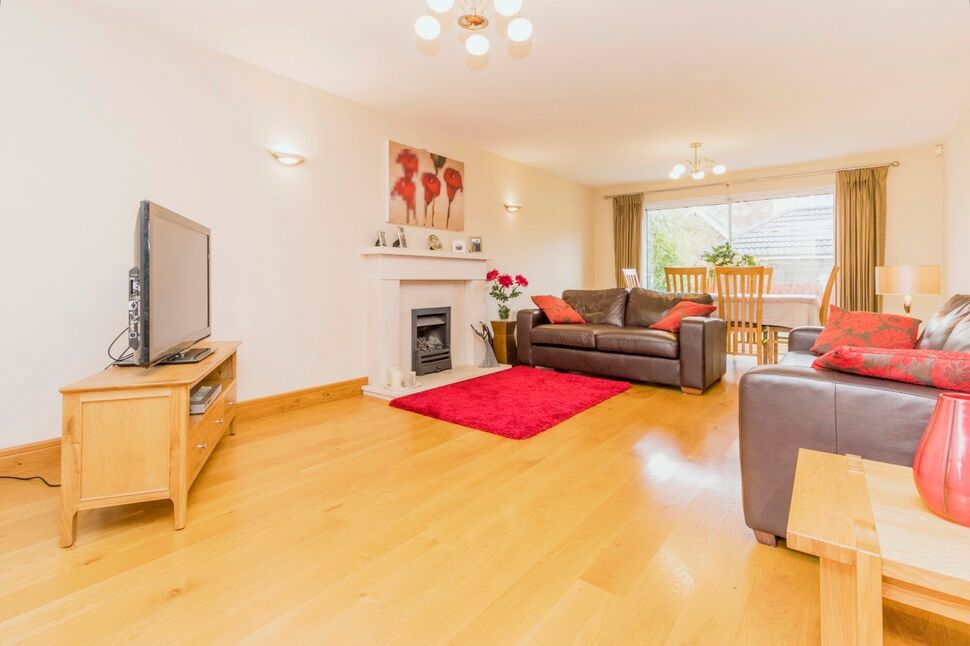 4 bedroom Detached House for sale, Baronscourt Road, Carryduff, BT8 £