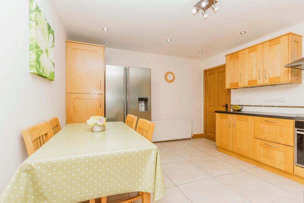 4 bedroom Detached House for sale, Baronscourt Road, Carryduff, BT8 £