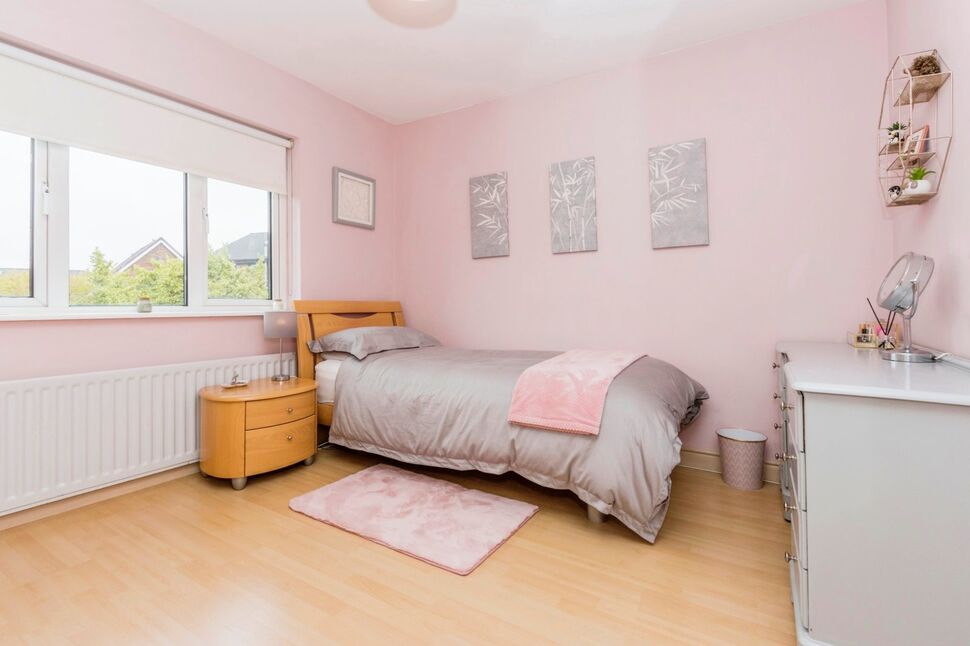 4 bedroom Detached House for sale, Baronscourt Road, Carryduff, BT8 £