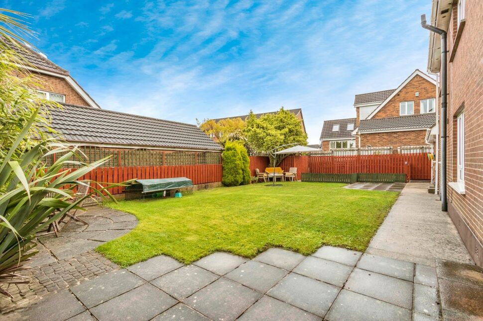 4 bedroom Detached House for sale, Baronscourt Road, Carryduff, BT8 £