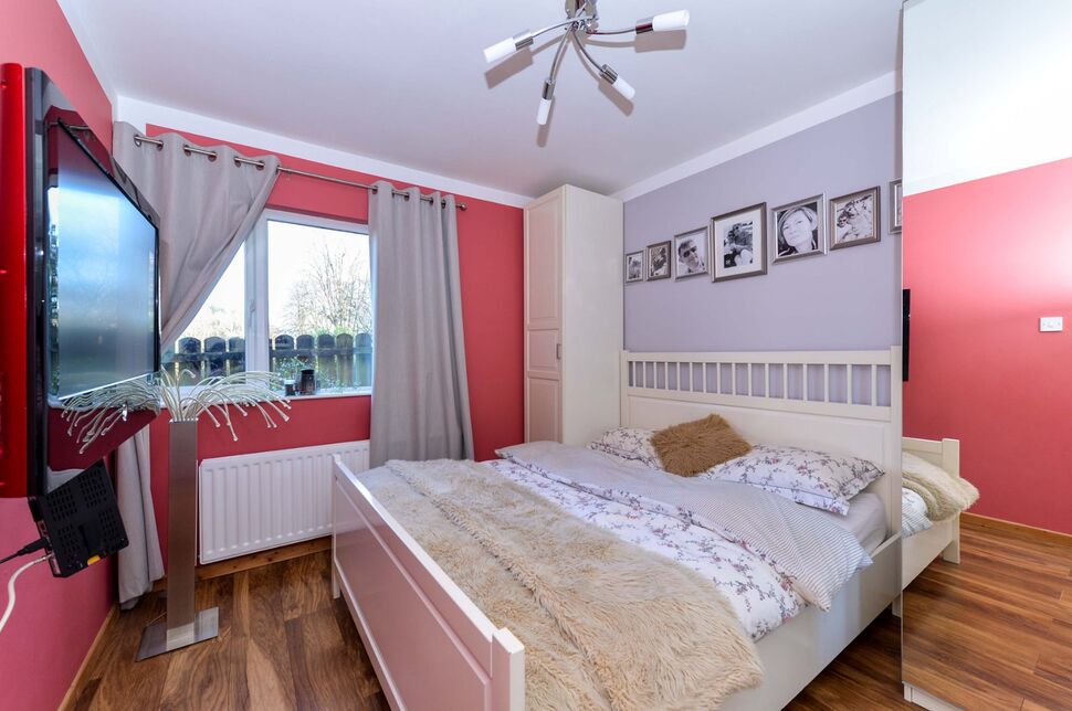 4 bedroom Detached Bungalow for sale, Ravenswood Park, Belfast, BT5 £