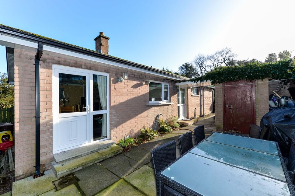 4 bedroom Detached Bungalow for sale, Ravenswood Park, Belfast, BT5 £