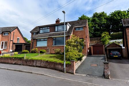 Beechgrove Rise, 3 bedroom Semi Detached House for sale, £244,950