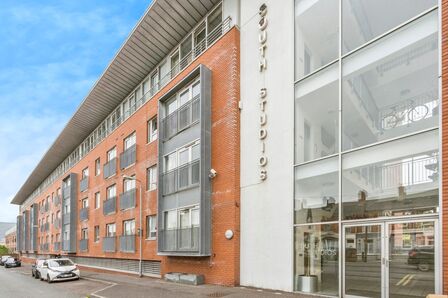2 bedroom  Flat for sale