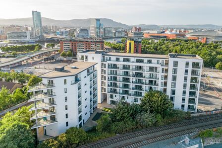1 bedroom  Flat for sale