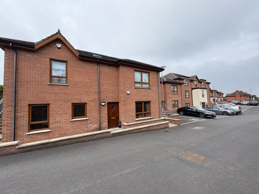 Main image of 2 bedroom  Flat to rent, Saintfield Road, Belfast, County Down, BT8