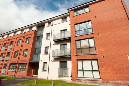 2 bedroom  Flat to rent
