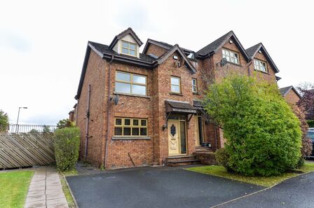 Forest Grove, 4 bedroom Semi Detached House to rent, £1,250 pcm