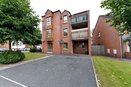 2 bedroom  Flat to rent