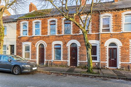 Donegall Avenue, 2 bedroom Mid Terrace House for sale, £109,950