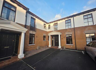 Kensington Gate, 2 bedroom  Flat to rent, £1,150 pcm