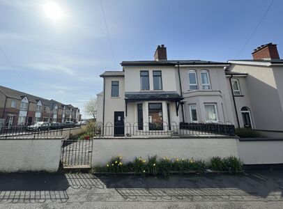 2 bedroom End Terrace House for sale