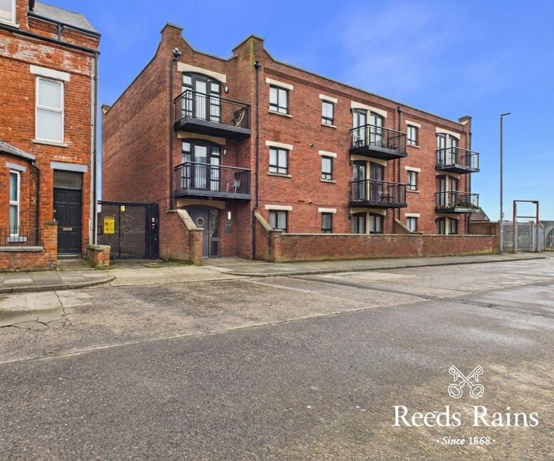 Main image of 3 bedroom Flat for sale, Cromwell Road, Belfast, BT7