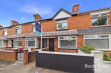 2 bedroom Mid Terrace House to rent