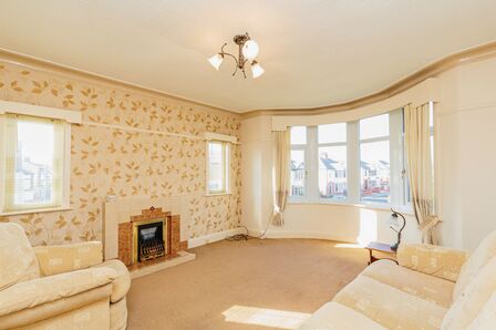 2 bedroom  Flat to rent