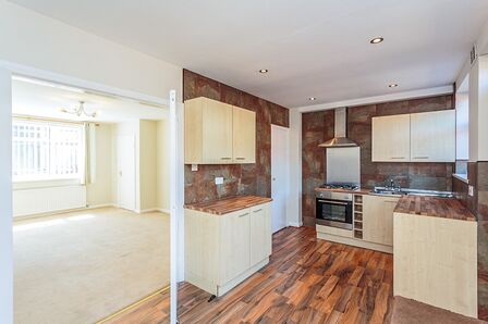 Woburn Road, 3 bedroom Mid Terrace House to rent, £600 pcm