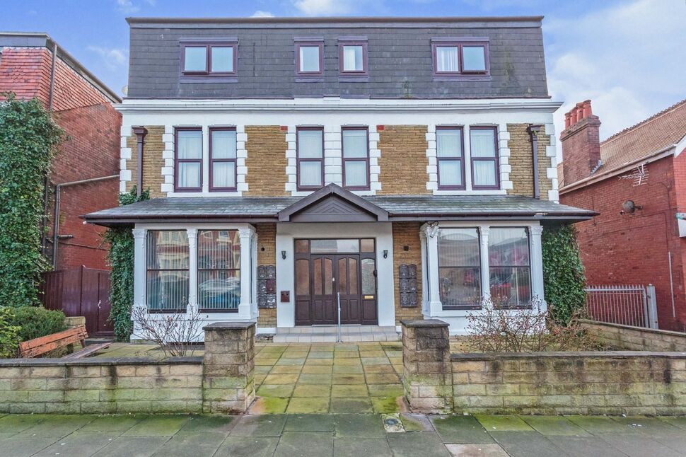 Main image of 1 bedroom  Flat to rent, Reads Avenue, Blackpool, FY1