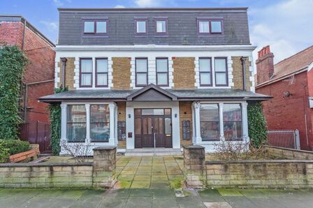 1 bedroom  Flat to rent