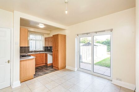 Magdalen Road, 3 bedroom Semi Detached House to rent, £620 pcm