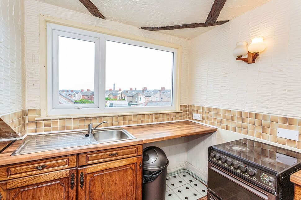 Main image of 2 bedroom  Flat to rent, Warley Road, Blackpool, FY1