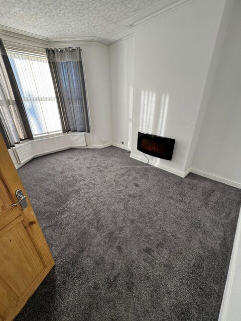 Main image of 3 bedroom Mid Terrace House to rent, South King Street, Blackpool, Lancashire, FY1