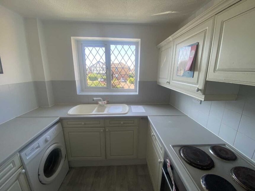 1 bedroom Flat for sale, Greenfinch Court, Blackpool, FY3 £70,000