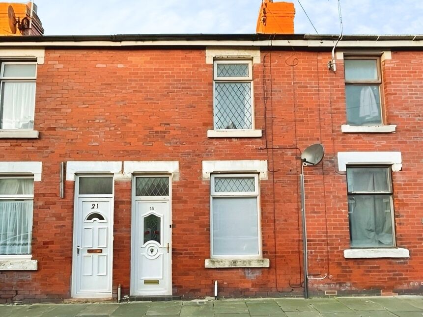 Main image of 2 bedroom Mid Terrace House to rent, Chester Road, Blackpool, Lancashire, FY3
