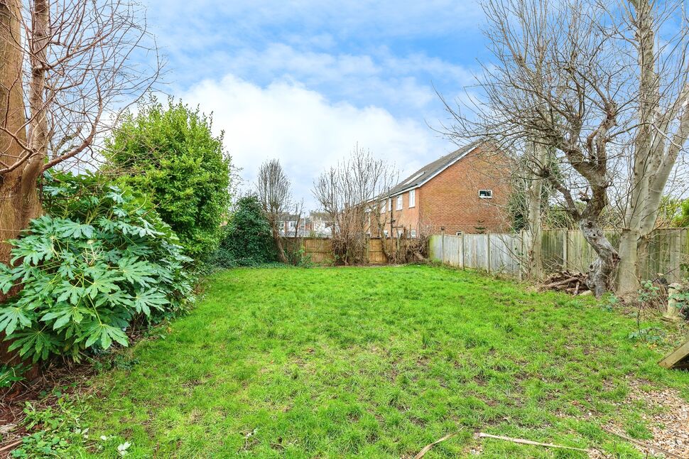 2 bedroom Semi Detached House for sale, Midgeland Road, Blackpool, FY4 £170,000