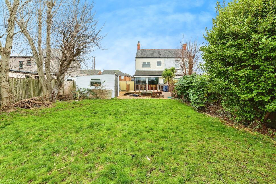 2 bedroom Semi Detached House for sale, Midgeland Road, Blackpool, FY4 £170,000