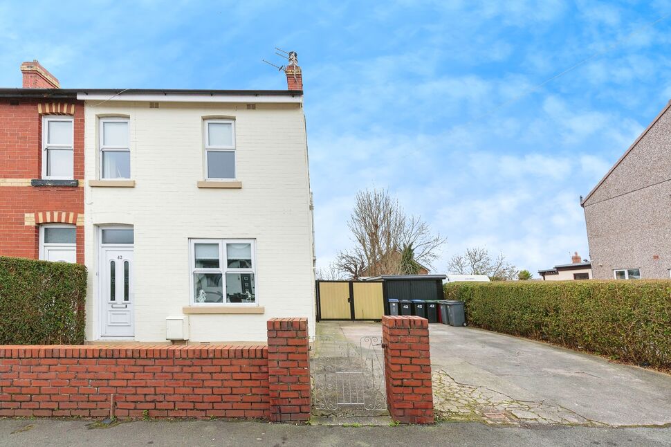 2 bedroom Semi Detached House for sale, Midgeland Road, Blackpool, FY4 £170,000
