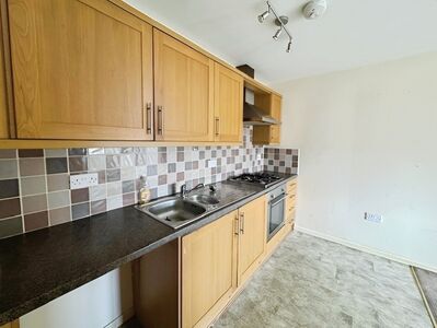 Red Bank Road, 2 bedroom  Flat to rent, £520 pcm