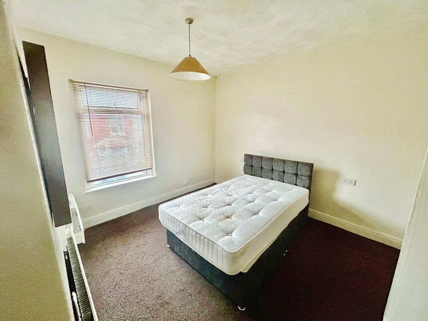 2 bedroom Mid Terrace House for sale, Cameron Avenue, Blackpool, FY3