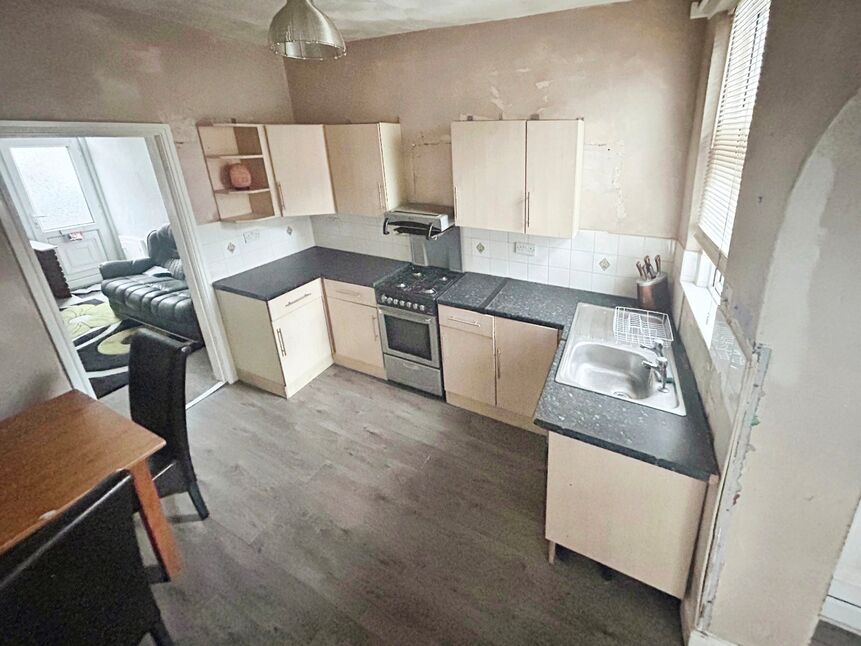 2 bedroom Mid Terrace House for sale, Cameron Avenue, Blackpool, FY3