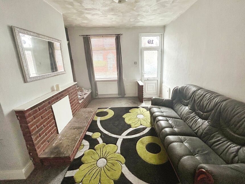 2 bedroom Mid Terrace House for sale, Cameron Avenue, Blackpool, FY3