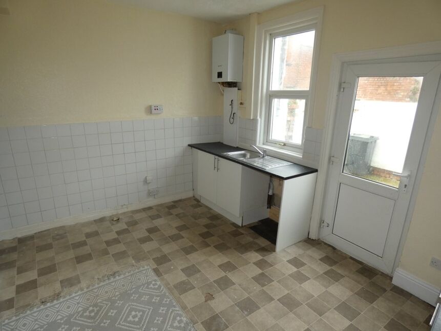 3 bedroom Mid Terrace House for sale, Enfield Road, Blackpool, FY1 £