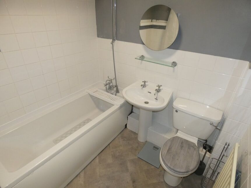 1 bedroom Flat for sale, Whitegate Drive, Blackpool, FY3 £62,500