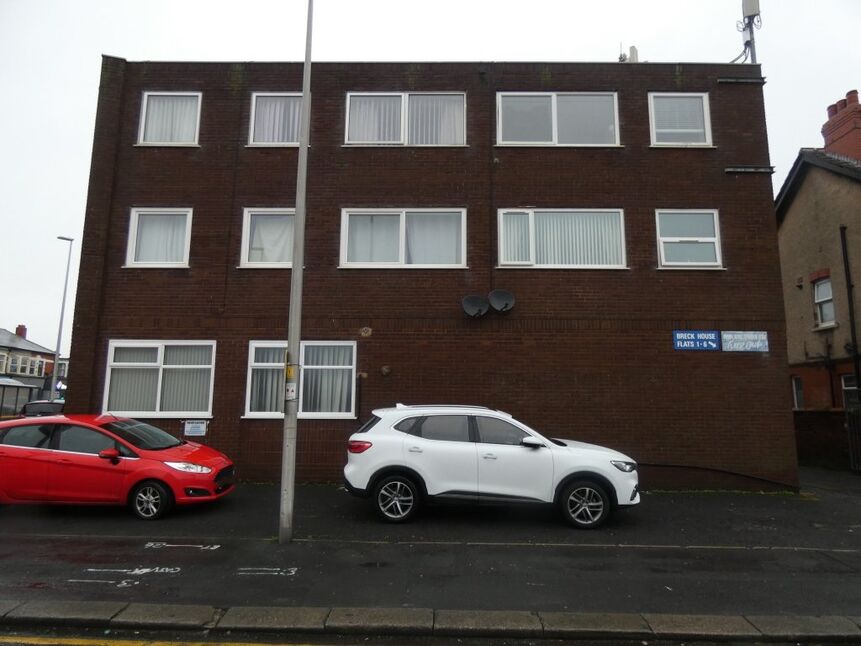 1 bedroom Flat for sale, Whitegate Drive, Blackpool, FY3 £62,500