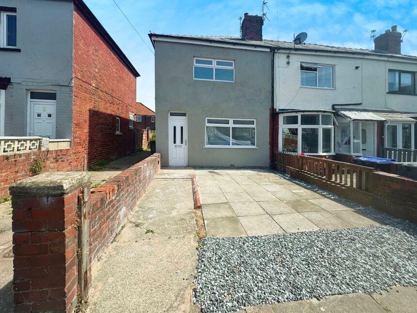 Main image of 2 bedroom End Terrace House for sale, Sowerby Avenue, Blackpool, Lancashire, FY4