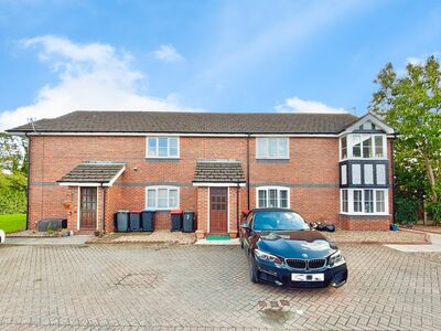 2 bedroom  Flat to rent