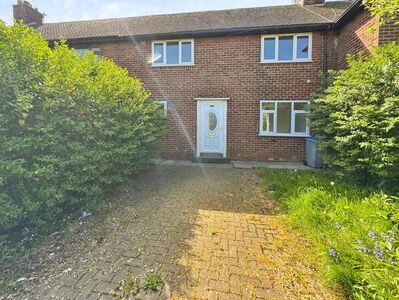Branstree Road, 3 bedroom Mid Terrace House for sale, £80,000
