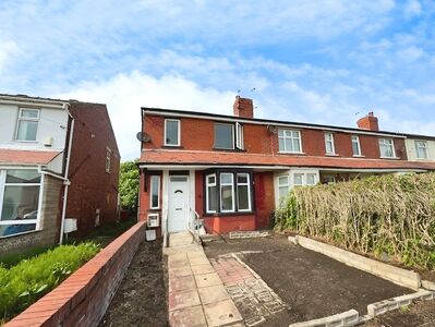 Powell Avenue, 3 bedroom End Terrace House to rent, £915 pcm