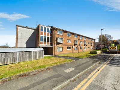 Stratford Place, 1 bedroom  Flat for sale, £65,000