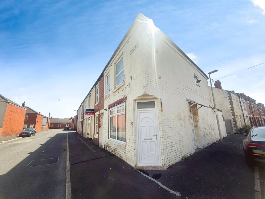 Main image of 2 bedroom End Terrace House for sale, Aintree Road, Blackpool, Lancashire, FY4