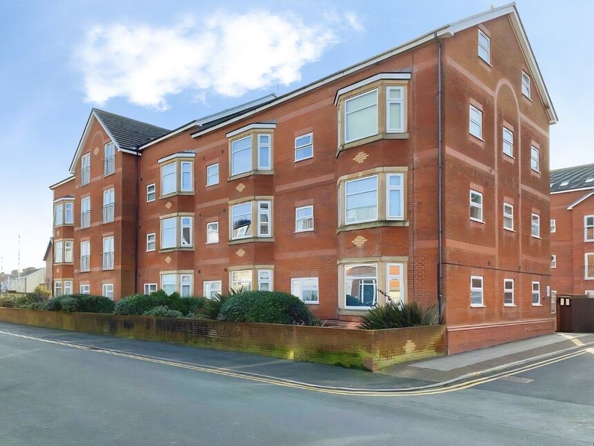 Main image of 2 bedroom Flat for sale, Osborne Road, Blackpool, Lancashire, FY4