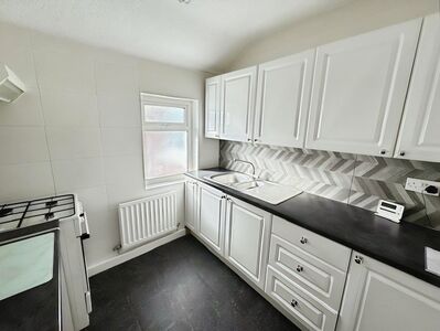 2 bedroom  Flat to rent