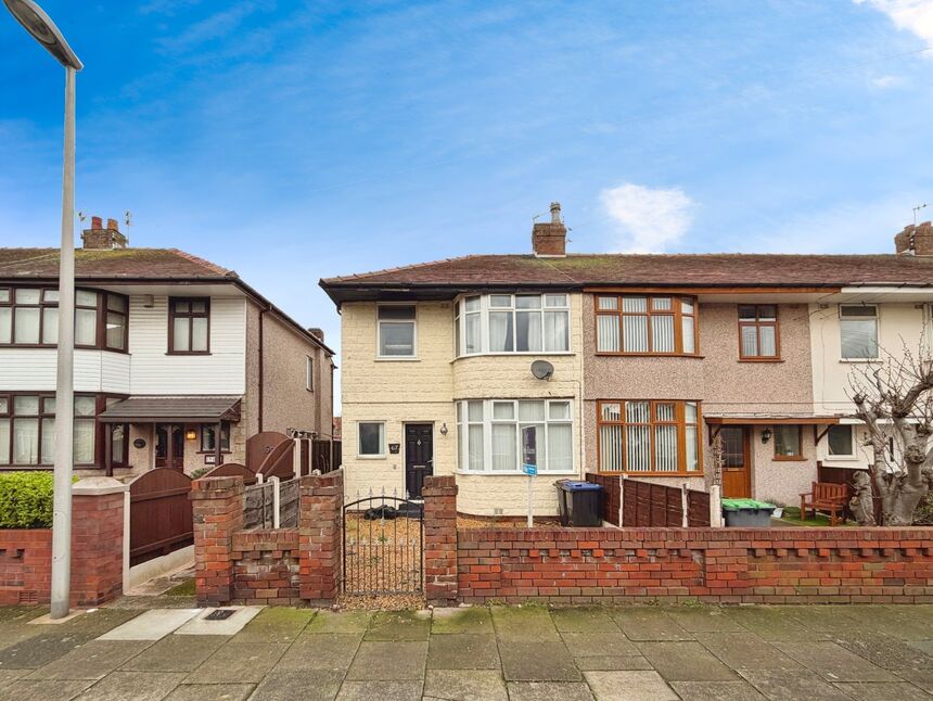 Main image of 3 bedroom Semi Detached House for sale, Faringdon Avenue, Blackpool, Lancashire, FY4