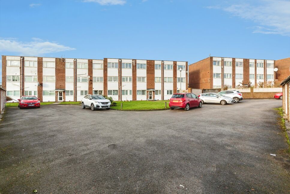 Main image of 2 bedroom Flat for sale, Devonshire Road, Blackpool, Lancashire, FY2