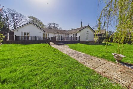 Ribby Road, 5 bedroom Detached Bungalow for sale, &pound;725,000