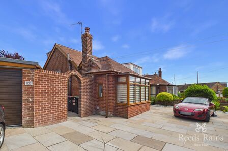 3 bedroom Semi Detached Bungalow for sale