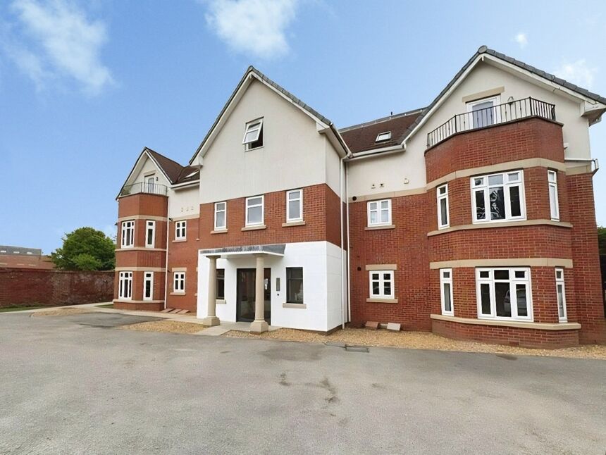 Main image of 2 bedroom Flat to rent, Blackpool Old Road, Poulton-le-Fylde, Lancashire, FY6